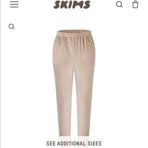 Skims velour jogger, size M